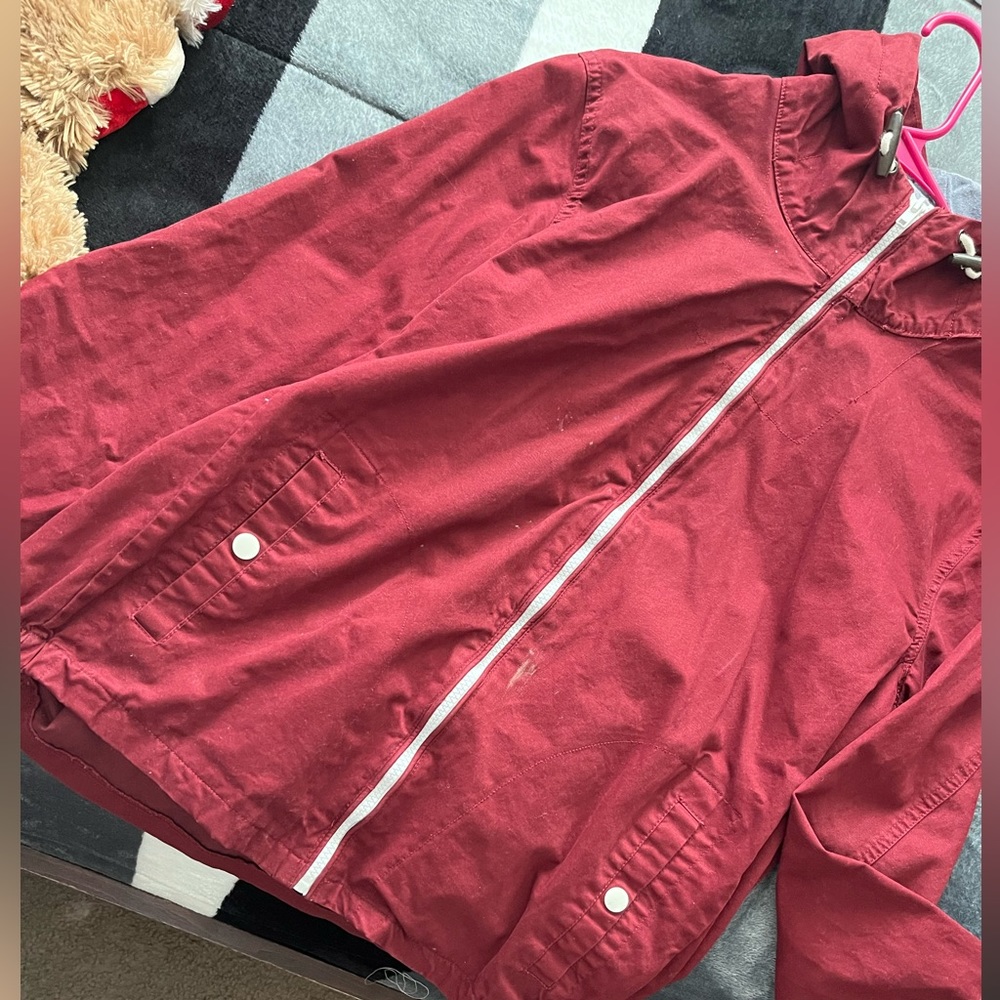 Maroon zip up worn 2.
